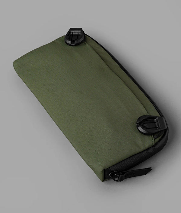 Alpaka Flight Pouch